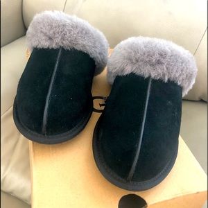 Ugg scuffette black/ grey